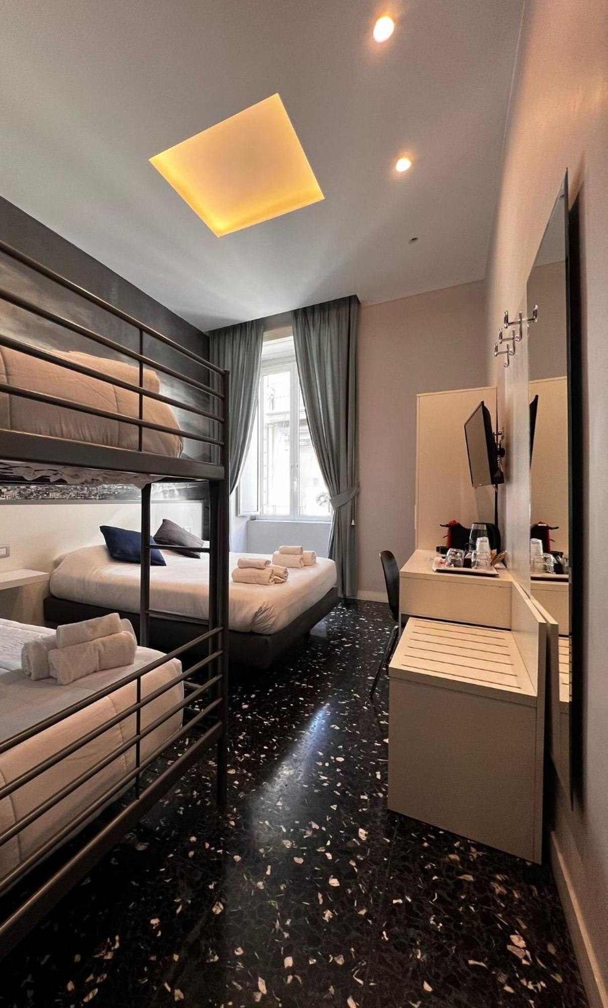 Beverello Rooms نابولي المظهر الخارجي الصورة